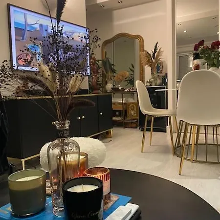 Modern T2 App Terrasse פוטו